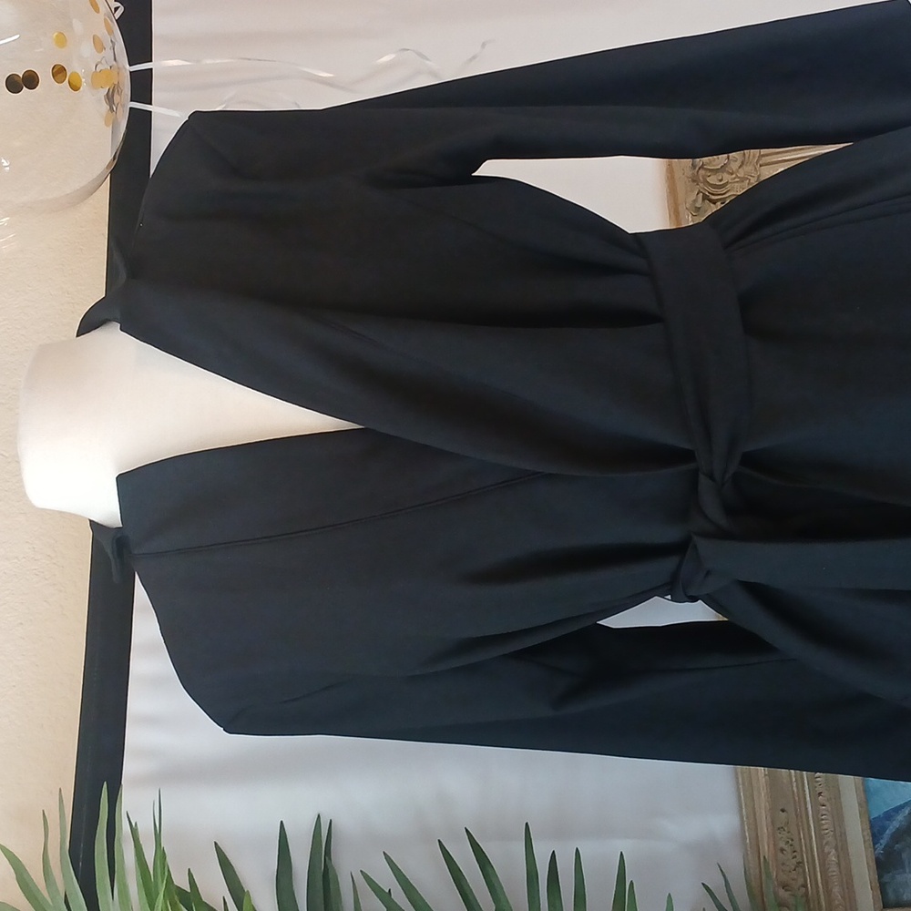 Nwt WYNNE LAYERS Chic Black Women's CHIC  Blazer with Belt SZ MED - Picture 8 of 10